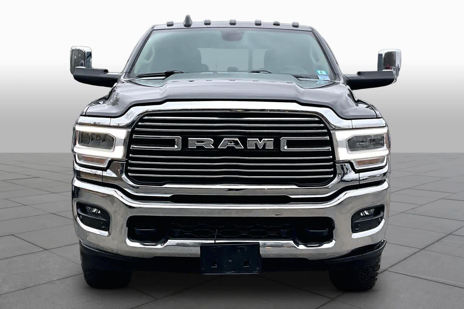 Used 2022 RAM 2500 Laramie AWD/4WD image 4