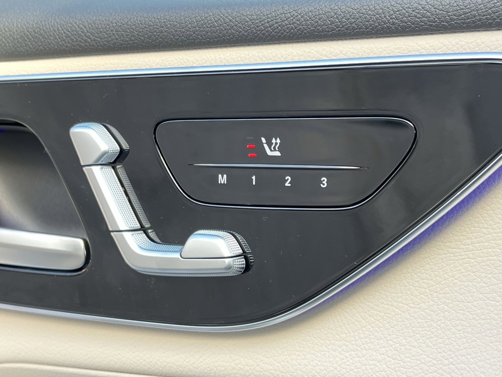 New 2026 Mercedes-Benz GLC 300 4MATIC image 33