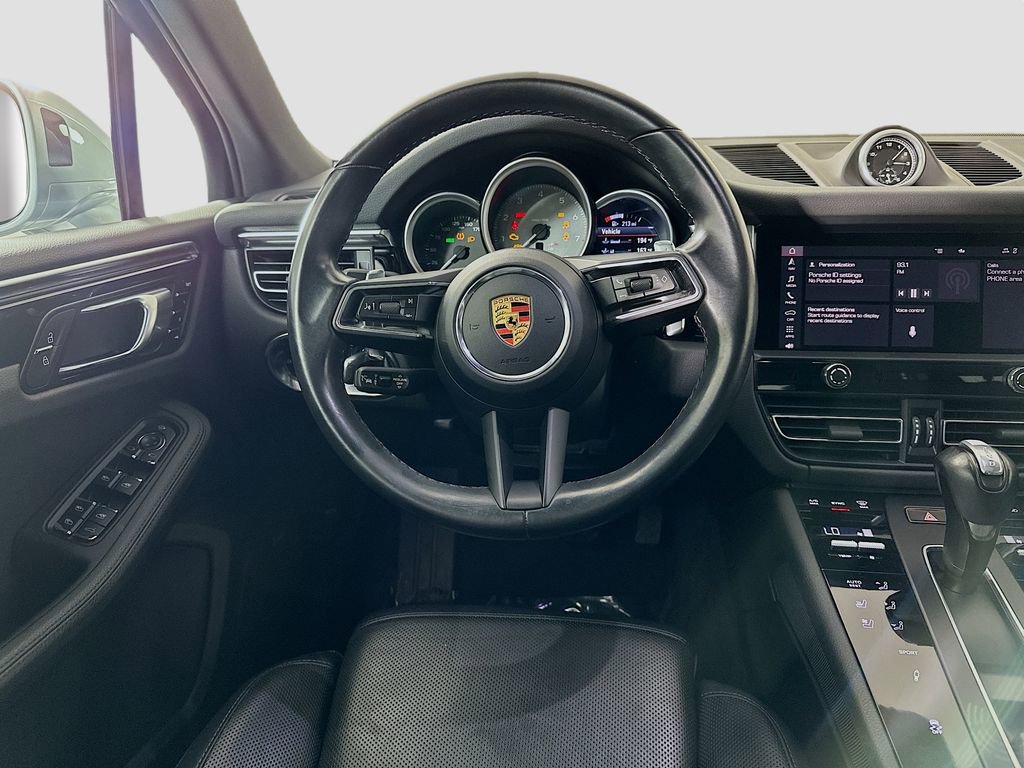 Certified 2023 Porsche Macan S AWD/4WD image 25