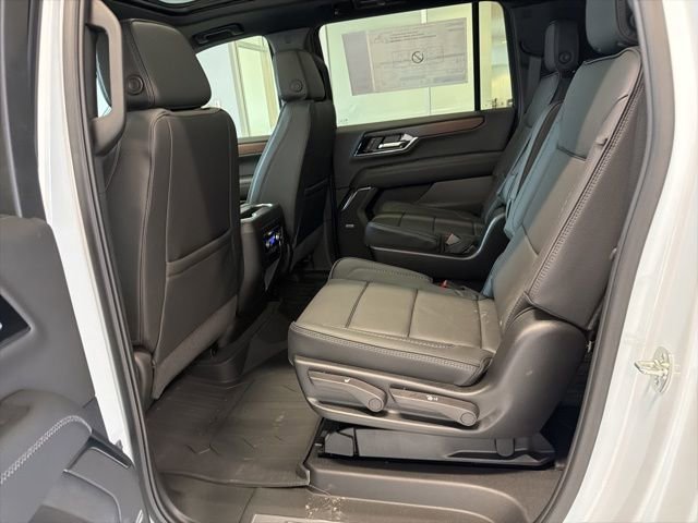 New 2026 GMC Yukon XL Denali w/ Sun & Power Step Package image 27