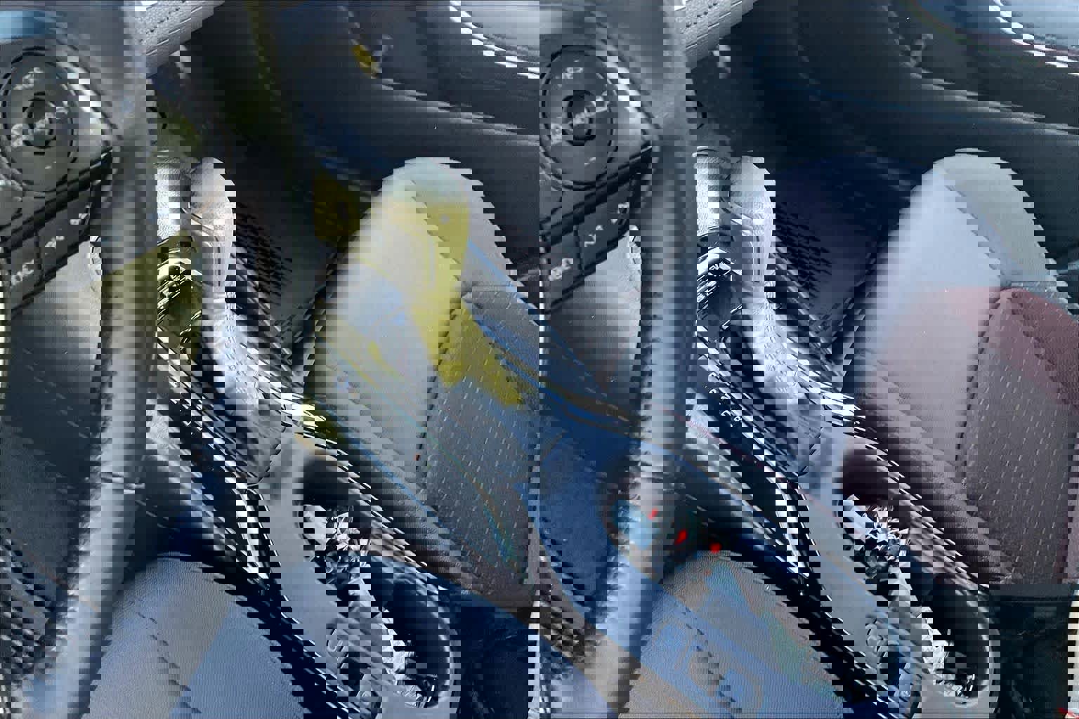 Used 2024 Toyota Corolla SE w/ SE Package image 17