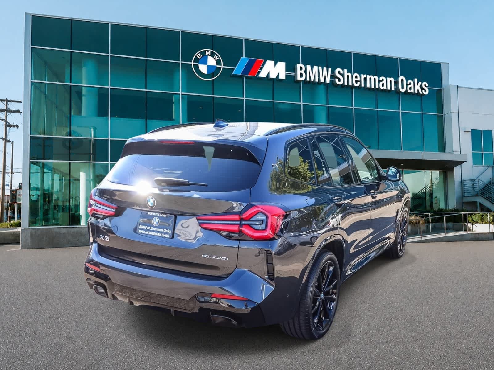Used 2024 BMW X3 sDrive30i w/ M Sport Package RWD image 4