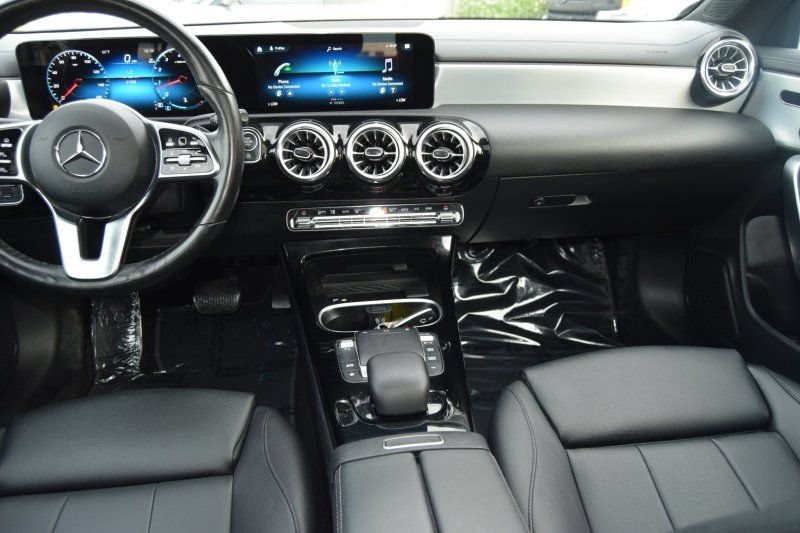 Used 2023 Mercedes-Benz CLA 250 4MATIC w/ Premium Package image 32