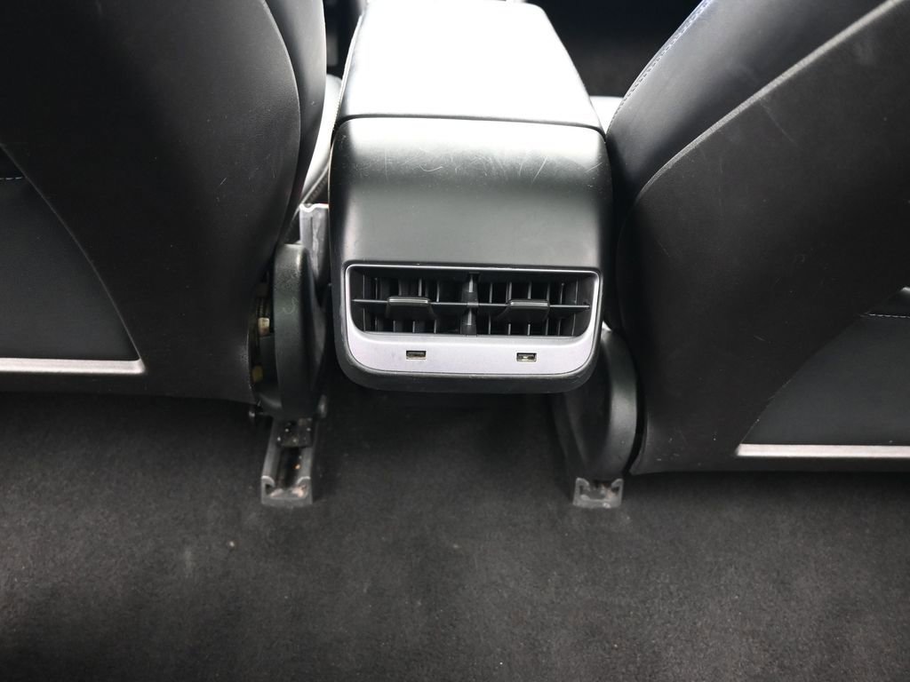 Used 2019 Tesla Model 3 Standard Range Plus image 33