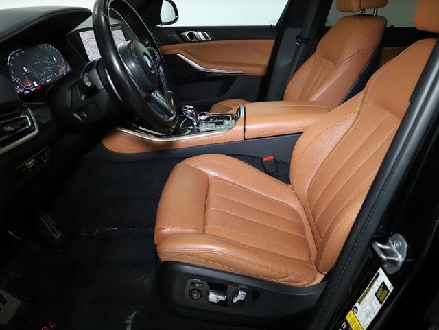 Used 2022 BMW X5 xDrive40i w/ M Sport Package AWD/4WD image 23