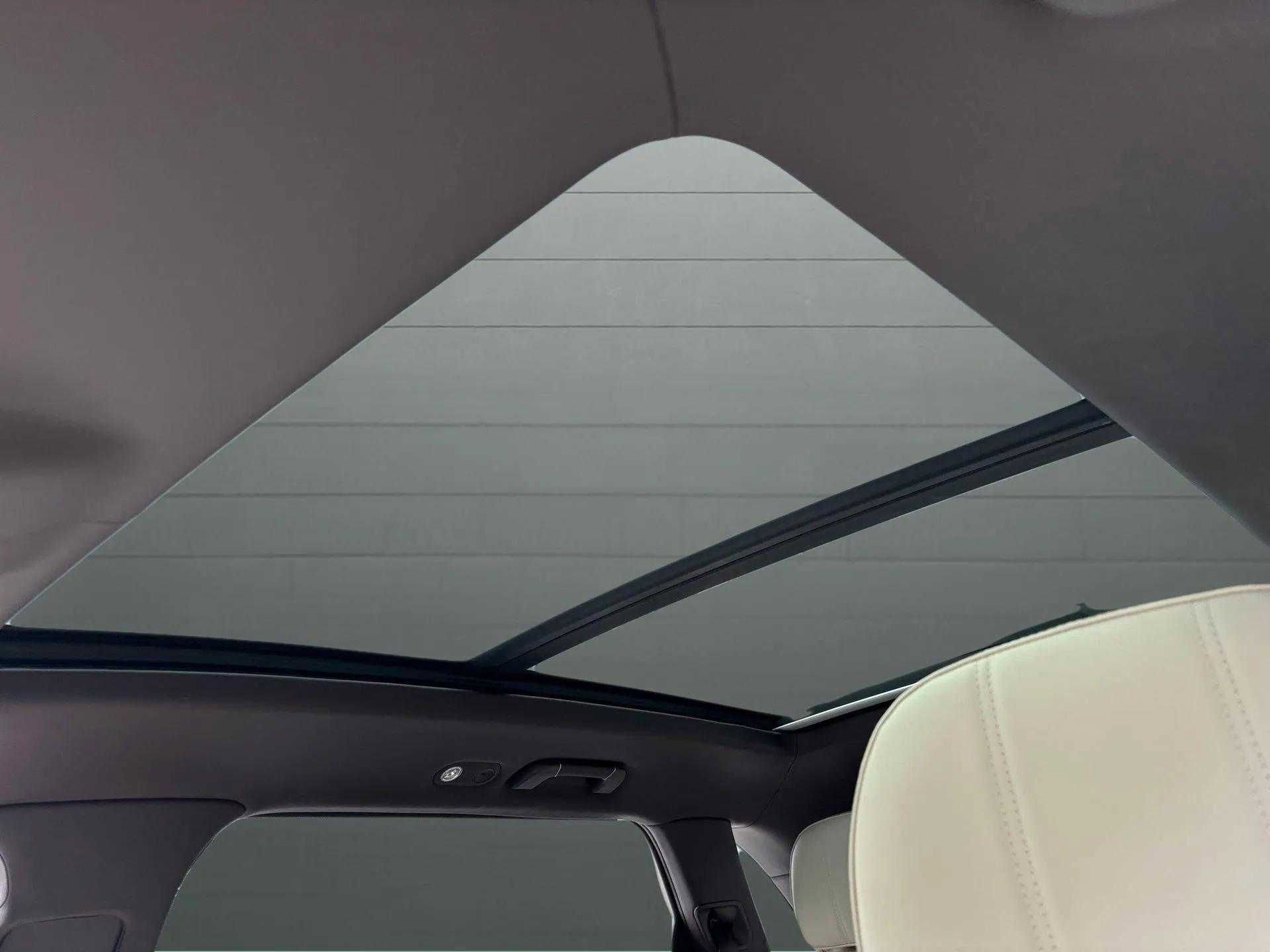 New 2025 Bentley Bentayga Extended Wheelbase image 20