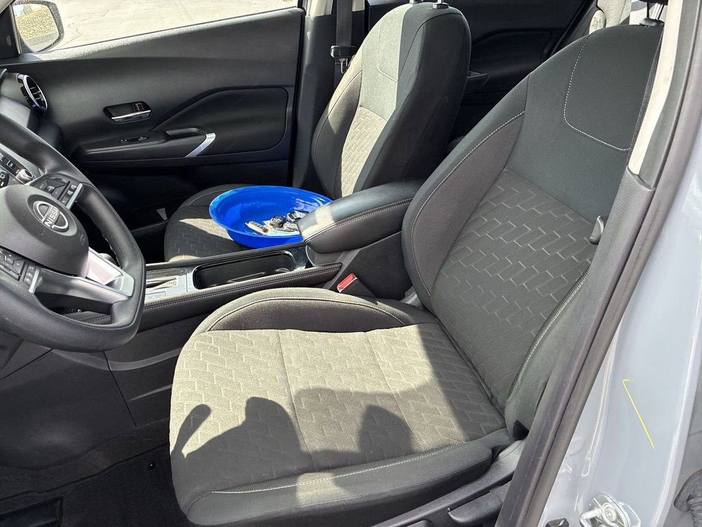 Used 2024 Nissan Kicks SV FWD image 11