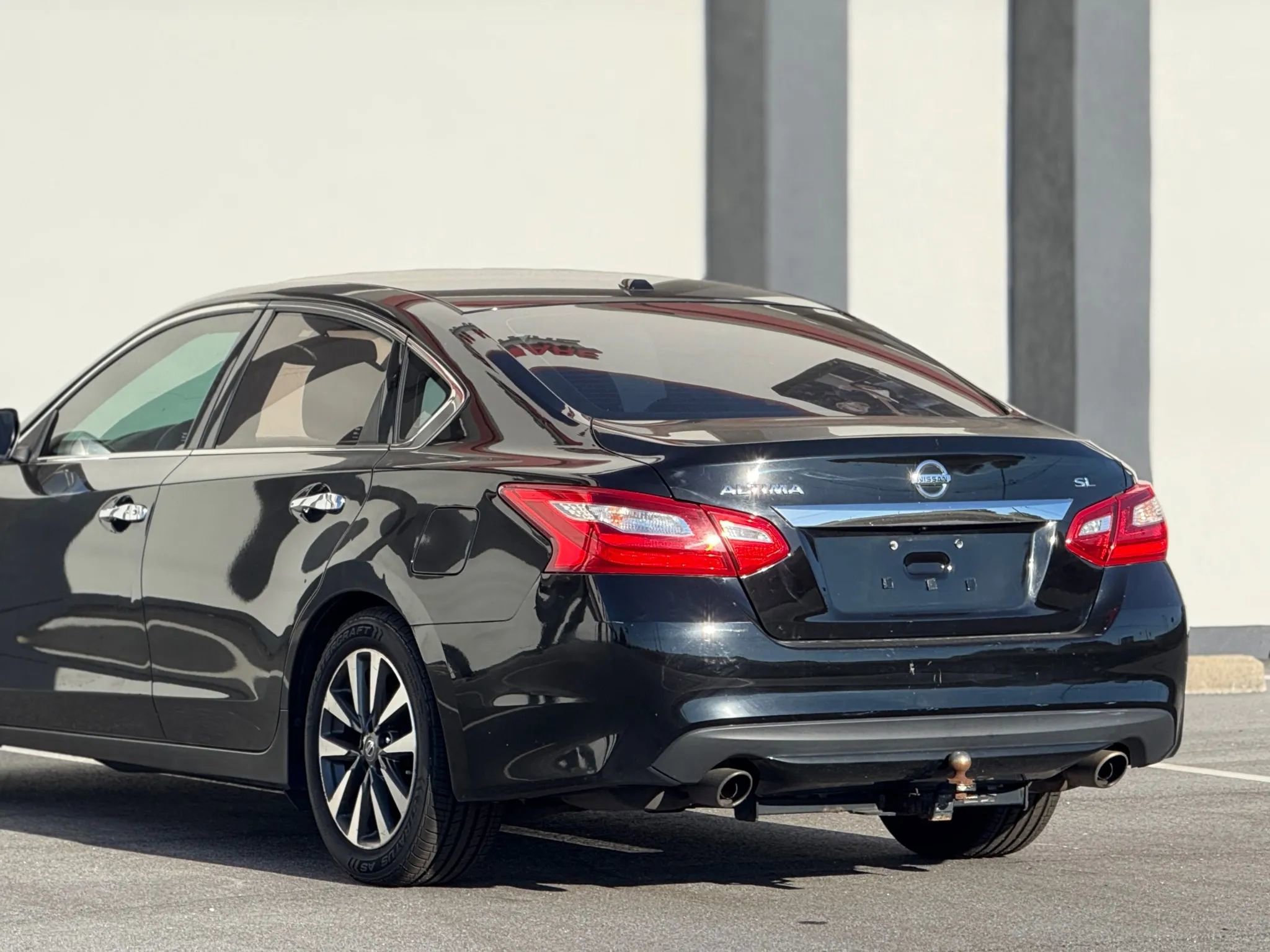 Used 2017 Nissan Altima 2.5 SL w/ 2.5 Technology Package image 16