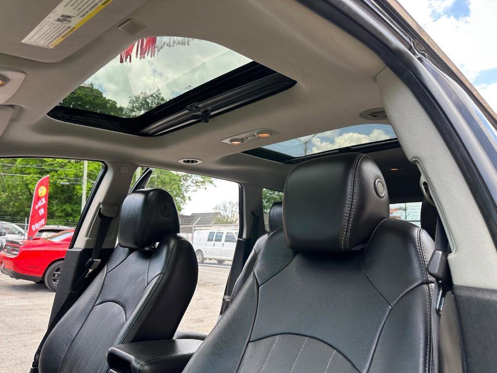Used 2017 Buick Enclave Leather FWD image 32