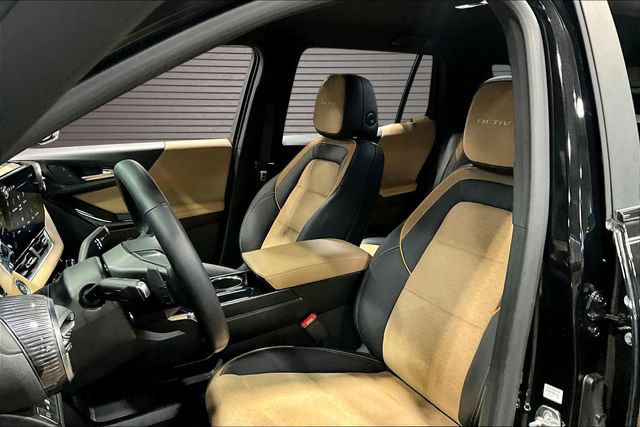 Certified 2025 Chevrolet Equinox ACTIV w/ Safety and Technology Package AWD/4WD image 17