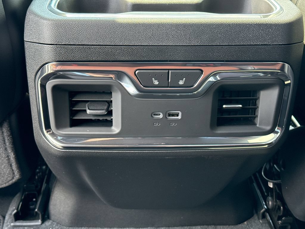 New 2026 GMC Sierra 3500 Denali Ultimate AWD/4WD image 31
