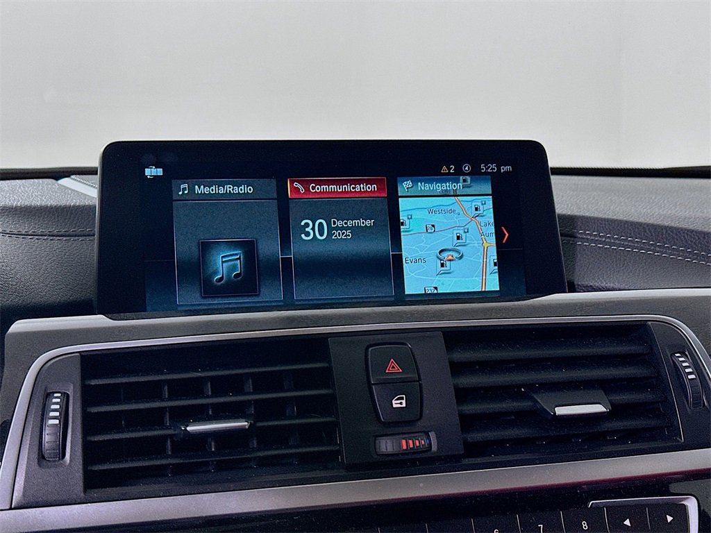 Used 2018 BMW 340i xDrive Sedan w/ Premium Package image 12