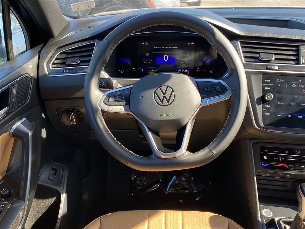 Used 2024 Volkswagen Tiguan SE image 4