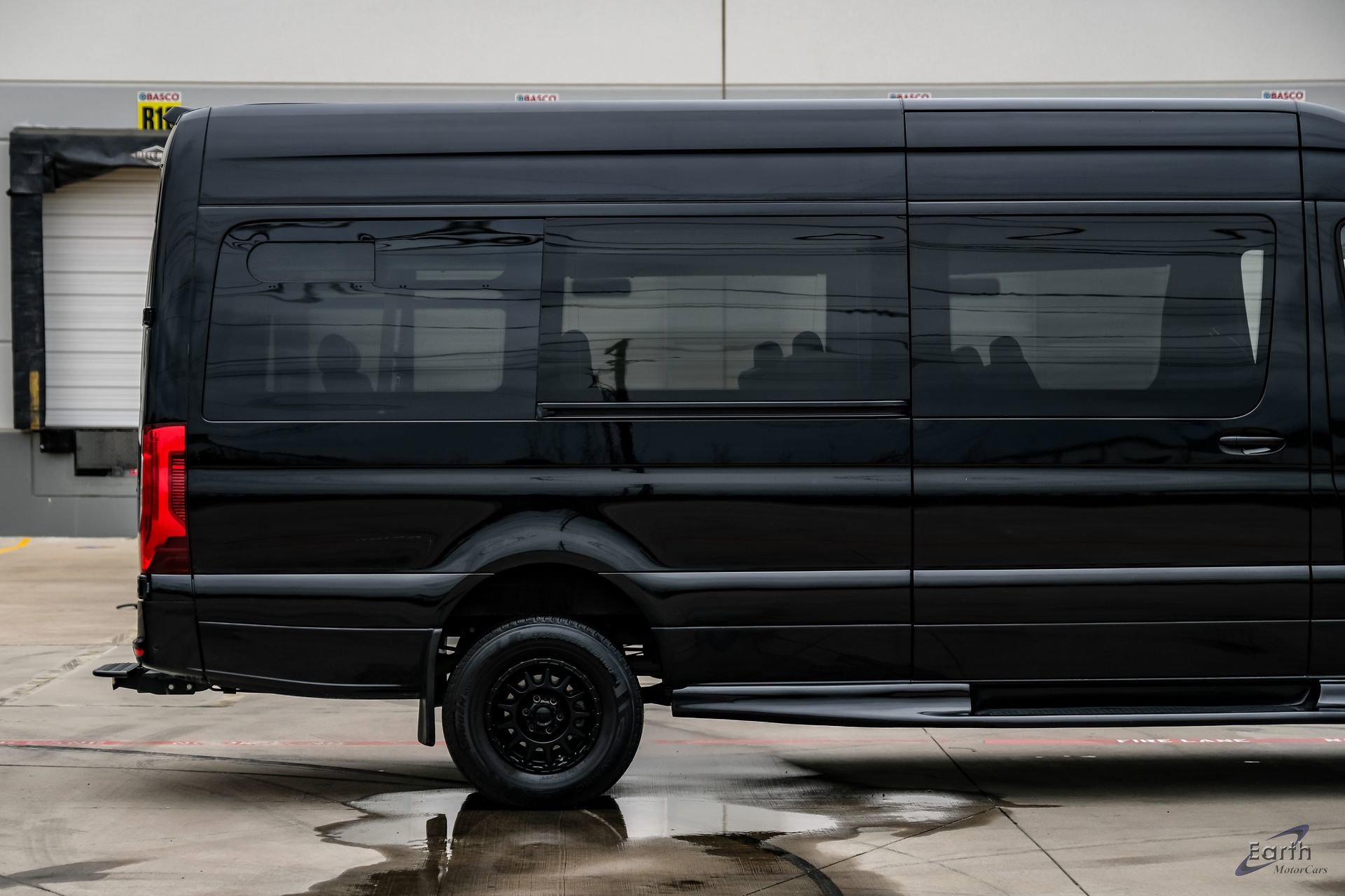 Used 2024 Mercedes-Benz Sprinter 2500 image 22