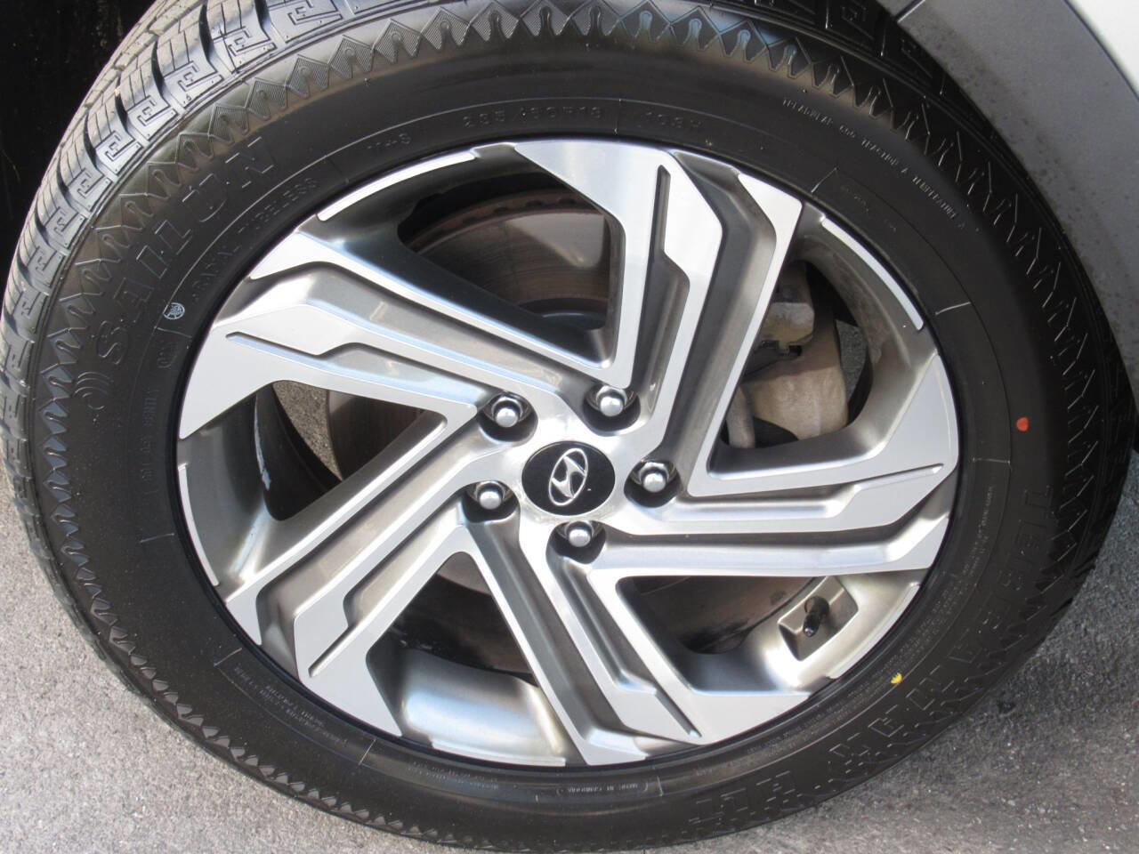 Used 2022 Hyundai Santa Fe SEL w/ Cargo Package image 3