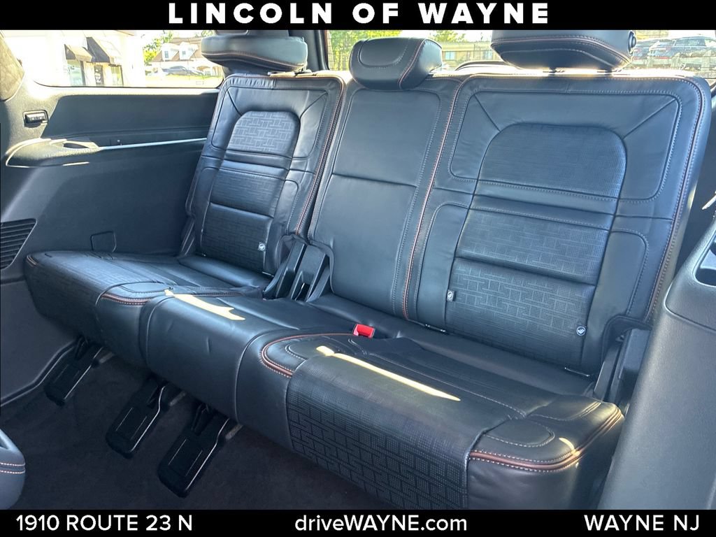 Certified 2024 Lincoln Navigator Black Label AWD/4WD image 24