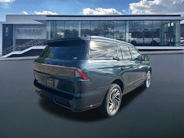 New 2026 Lincoln Navigator Reserve AWD/4WD image 8