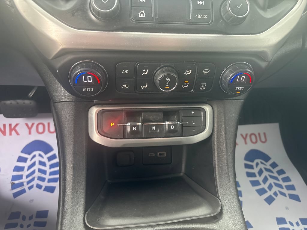 Used 2020 GMC Acadia SLE FWD image 24