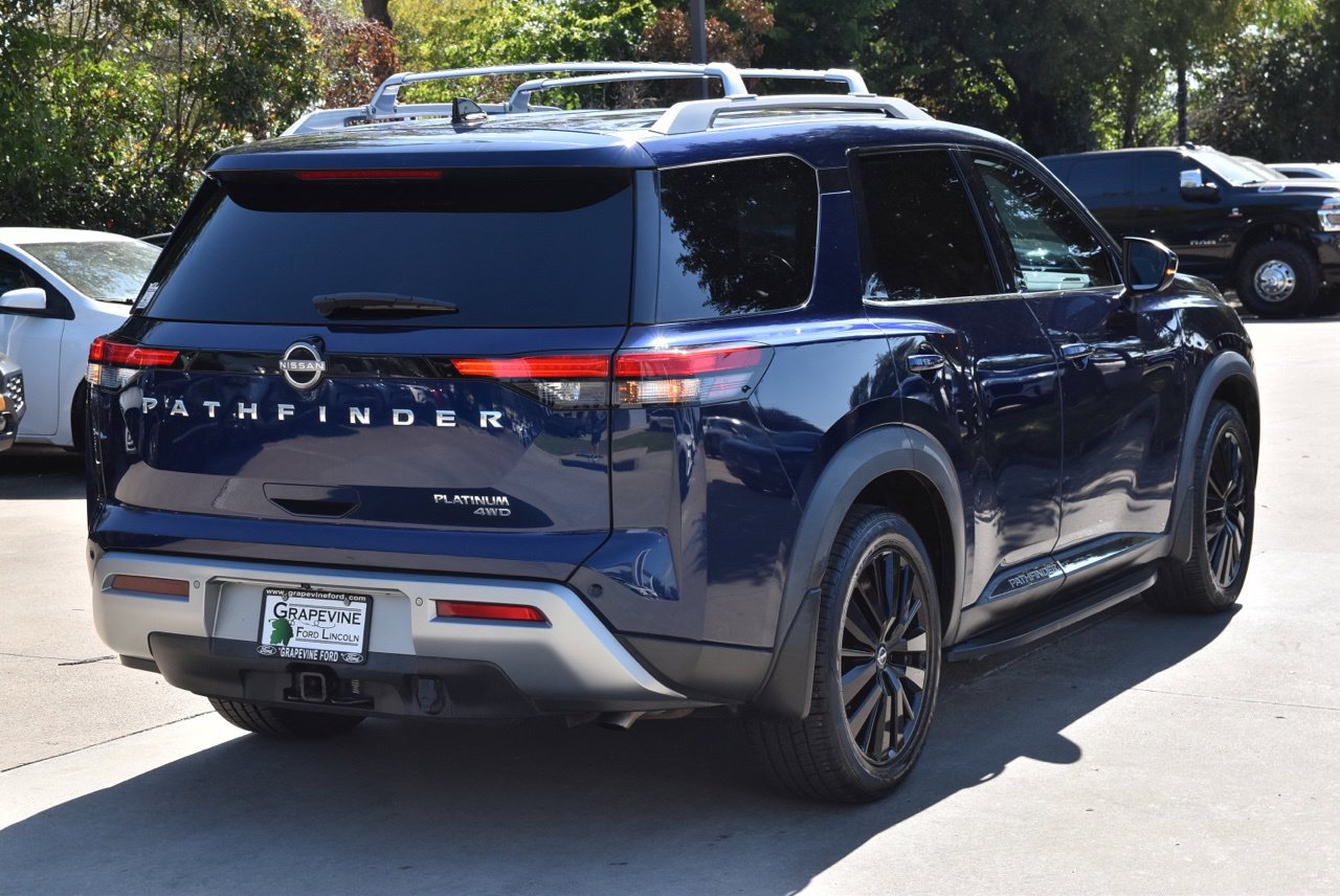 Used 2022 Nissan Pathfinder Platinum w/ Lighting Package (N93) AWD/4WD image 8