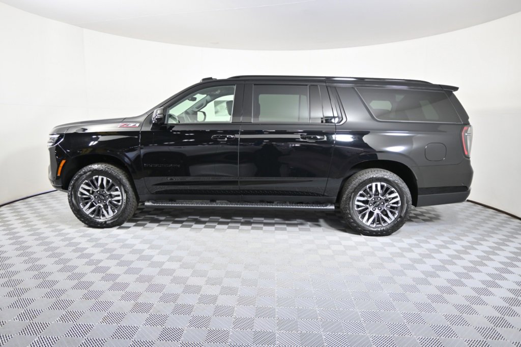 New 2026 Chevrolet Suburban Z71 w/ Z71 Off-Road Package image 3