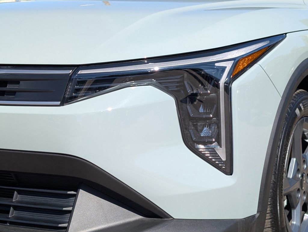 Certified 2025 Kia K4 LXS image 11