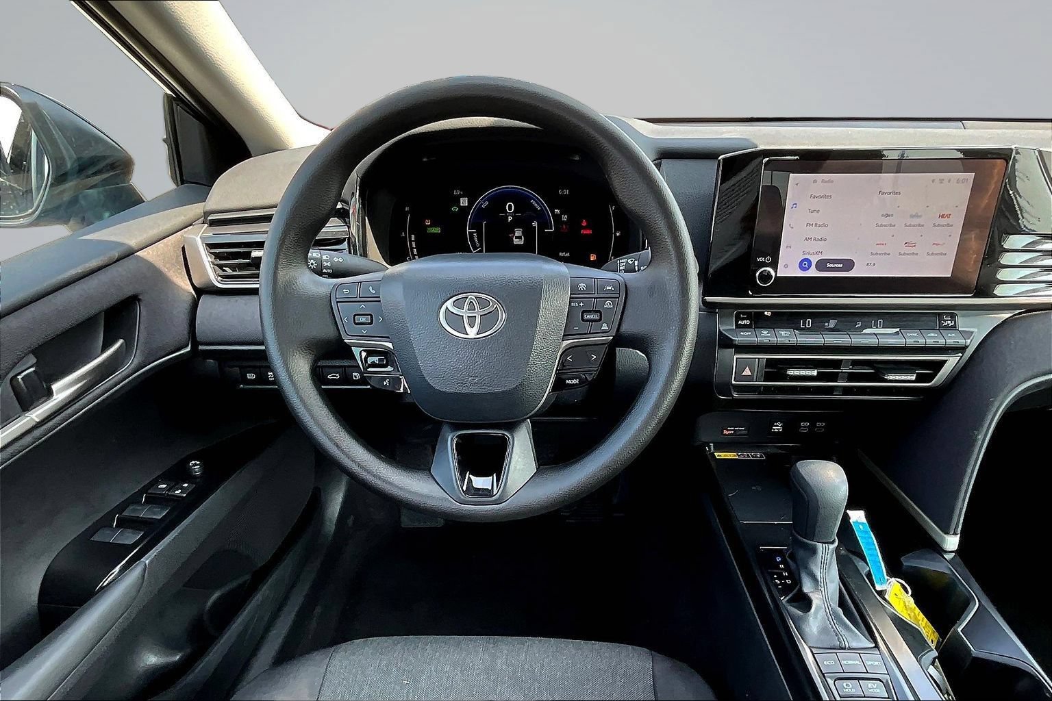 Used 2026 Toyota Camry LE w/ Convenience Package FWD image 7