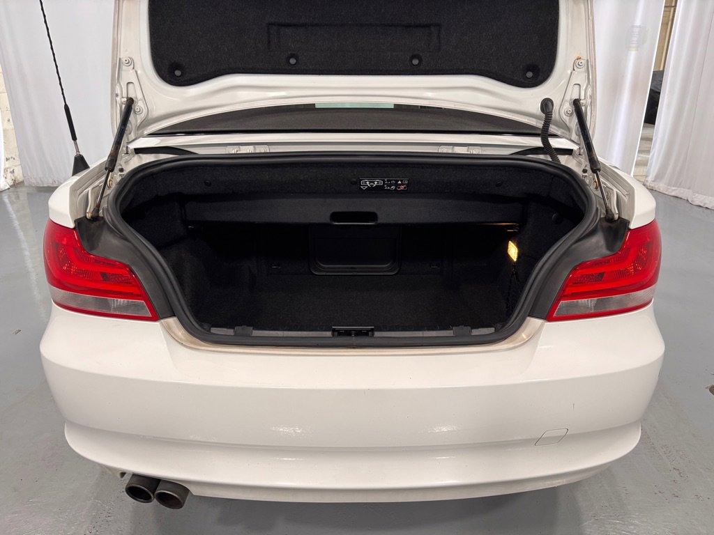 Used 2012 BMW 128i Convertible image 26