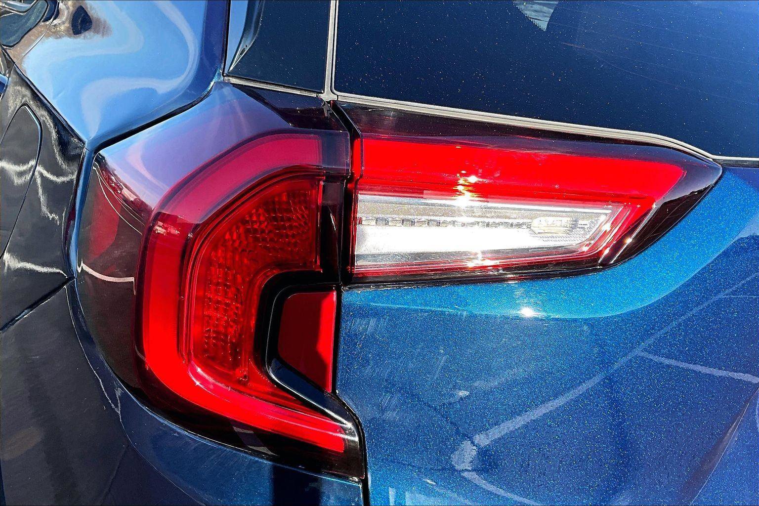 Used 2023 GMC Terrain SLE w/ Driver Convenience Package image 31