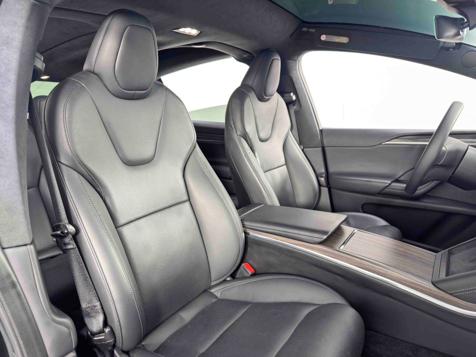 Used 2023 Tesla Model X image 40