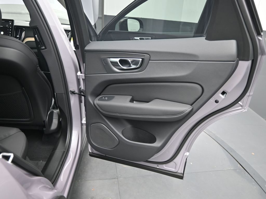 New 2026 Volvo XC60 B5 Plus w/ Protection Package Premier image 32