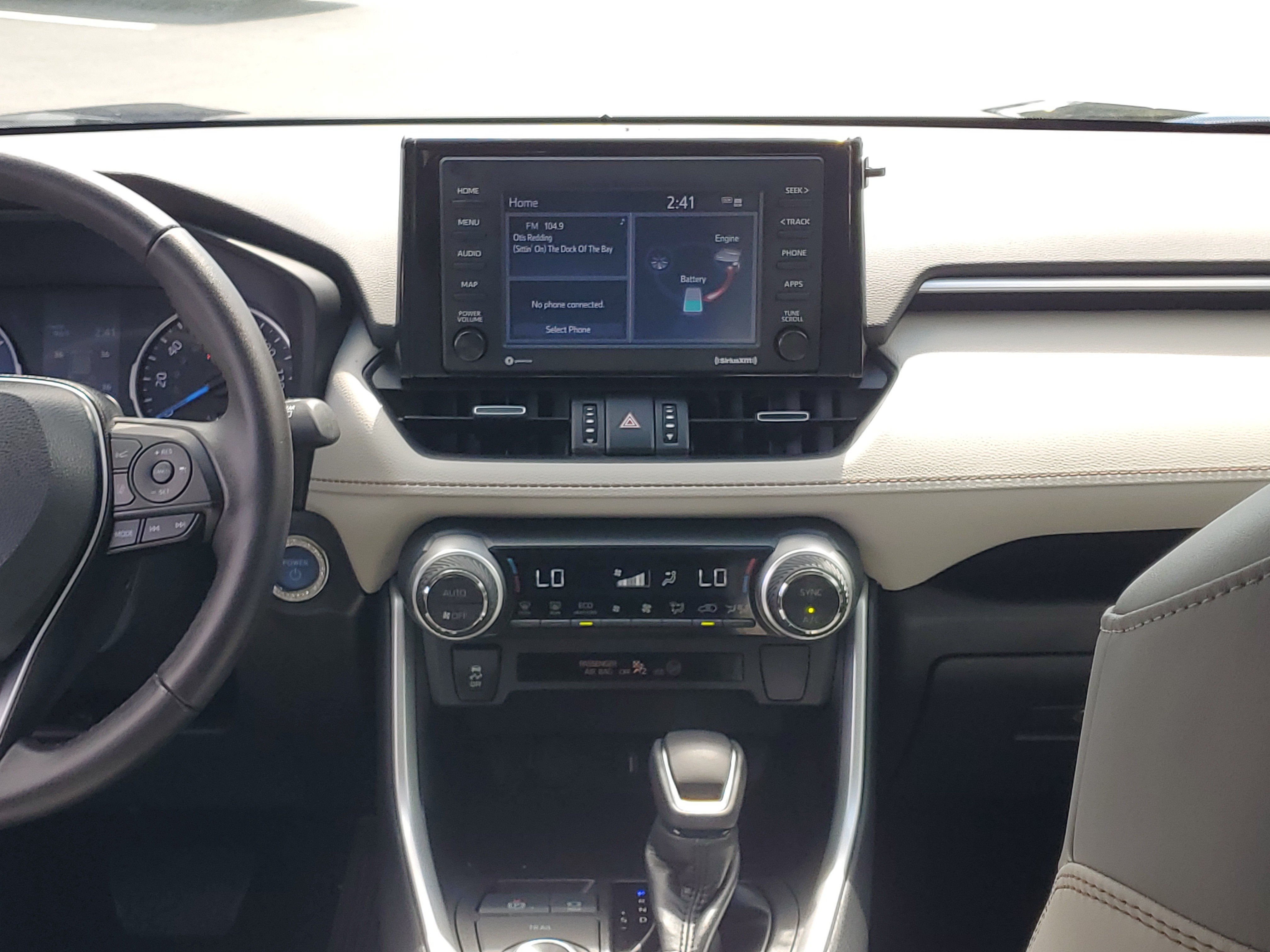 Used 2022 Toyota RAV4 XLE Premium AWD/4WD image 18
