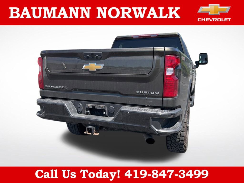 Used 2022 Chevrolet Silverado 2500 Custom w/ Custom Convenience Package AWD/4WD image 12