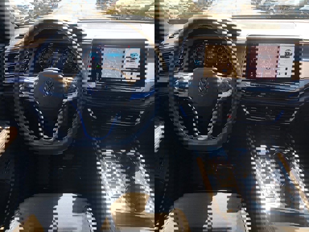 New 2025 Volkswagen Atlas Cross Sport SEL image 18