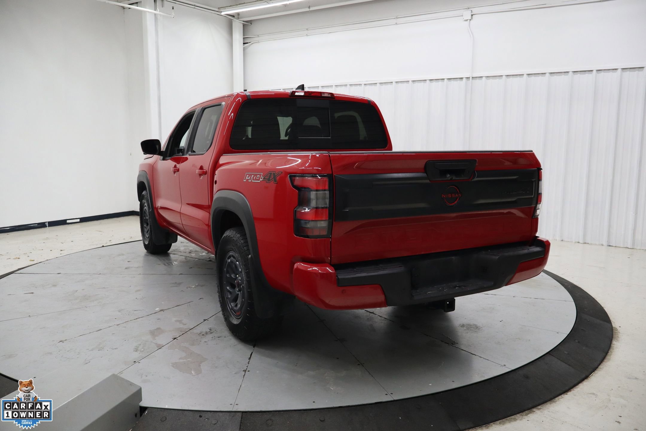 Used 2025 Nissan Frontier PRO-4X w/ Pro Convenience Package image 8