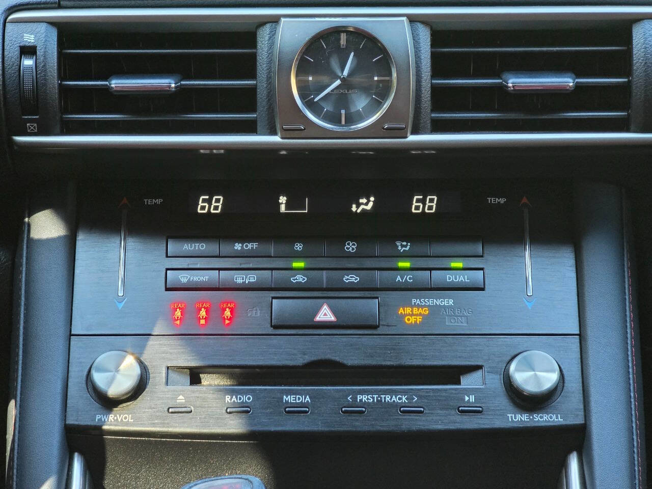 Used 2018 Lexus IS 300 F Sport image 21