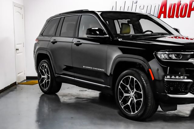 Used 2022 Jeep Grand Cherokee Summit AWD/4WD image 6