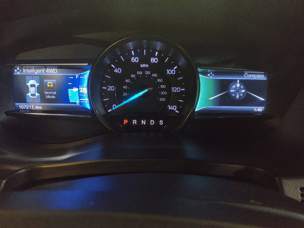 Used 2016 Ford Explorer XLT w/ Equipment Group 202A AWD/4WD image 23