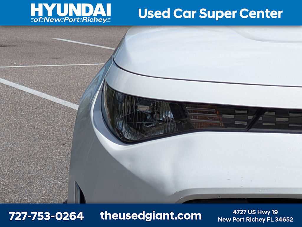 Used 2024 Kia Soul LX w/ Option Group 015 image 9