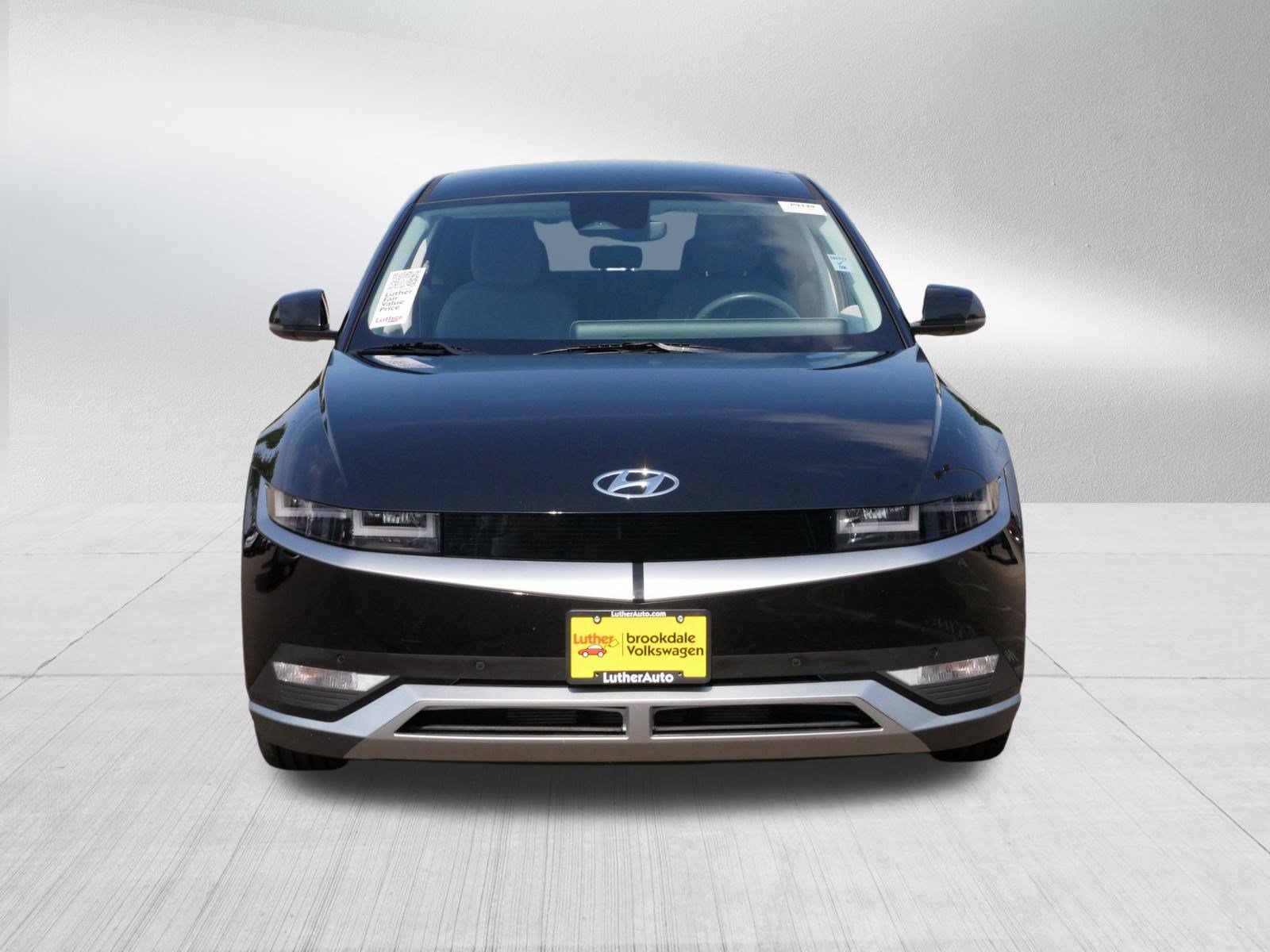 Used 2024 Hyundai Ioniq 5 SEL AWD/4WD image 2