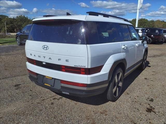 Used 2025 Hyundai Santa Fe Limited image 4