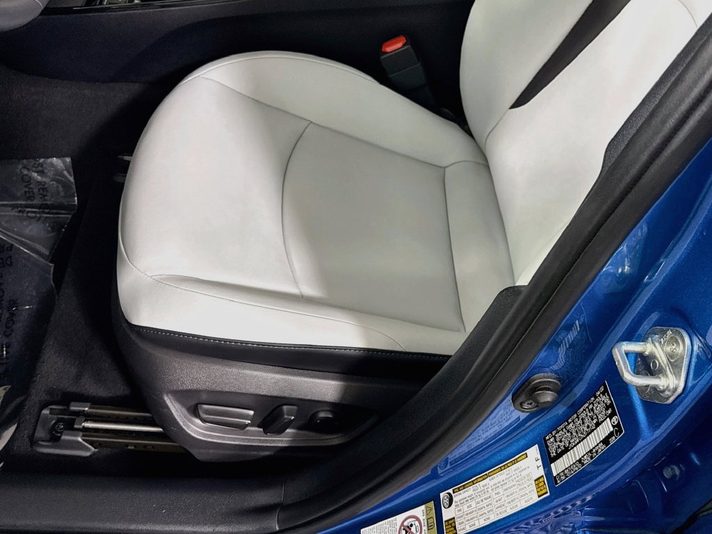 Certified 2022 Toyota Prius XLE w/ Premium Convenience Package FWD image 25
