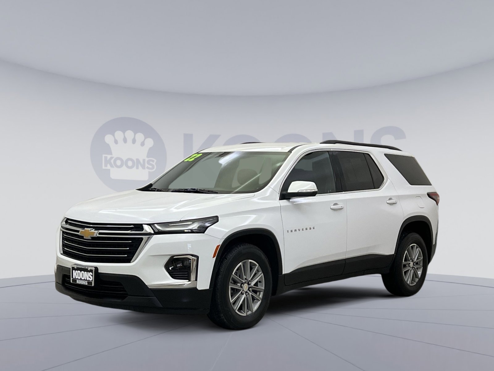 Used 2022 Chevrolet Traverse LT image 1