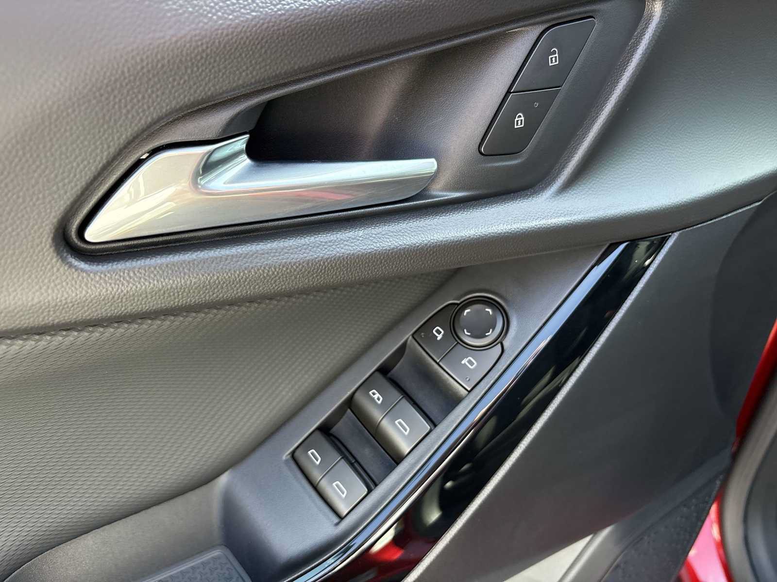 New 2026 Chevrolet Equinox LT FWD image 23