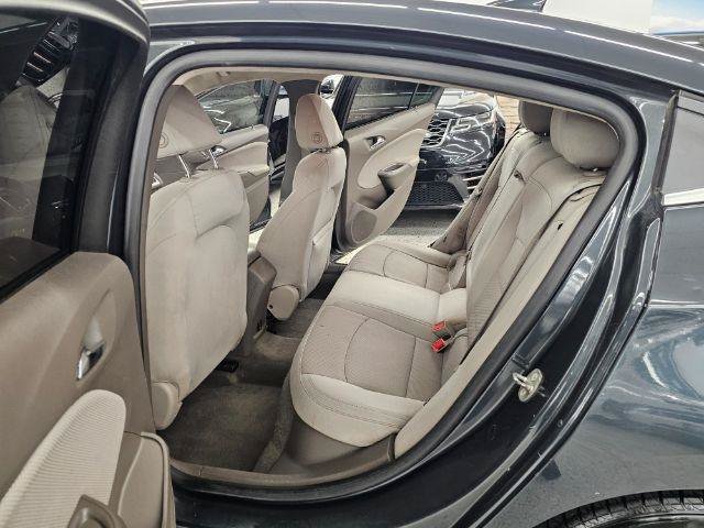 Used 2018 Chevrolet Cruze LT w/ Convenience Package FWD image 29