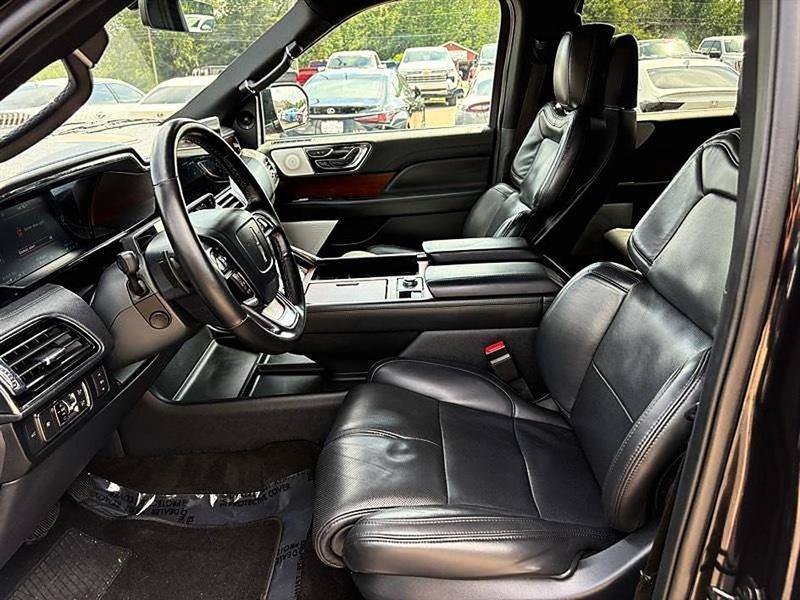 Used 2022 Lincoln Navigator Reserve AWD/4WD image 14
