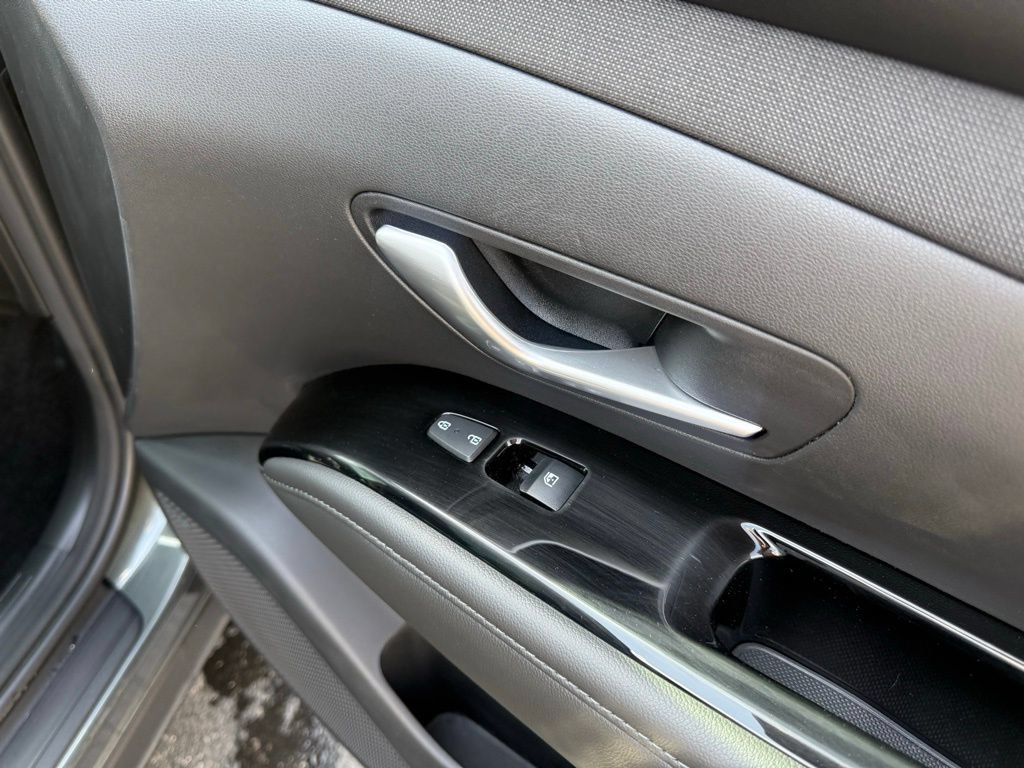 Used 2022 Hyundai Tucson Limited AWD/4WD image 56