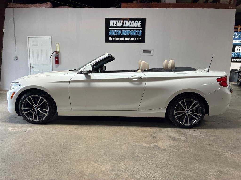 Used 2018 BMW 230i Convertible RWD image 5