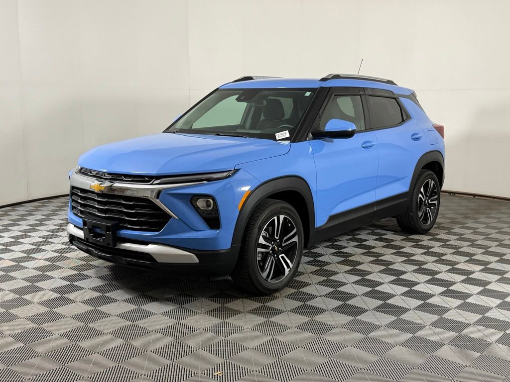 Used 2024 Chevrolet TrailBlazer LT w/ LT Cold Weather Package image 7