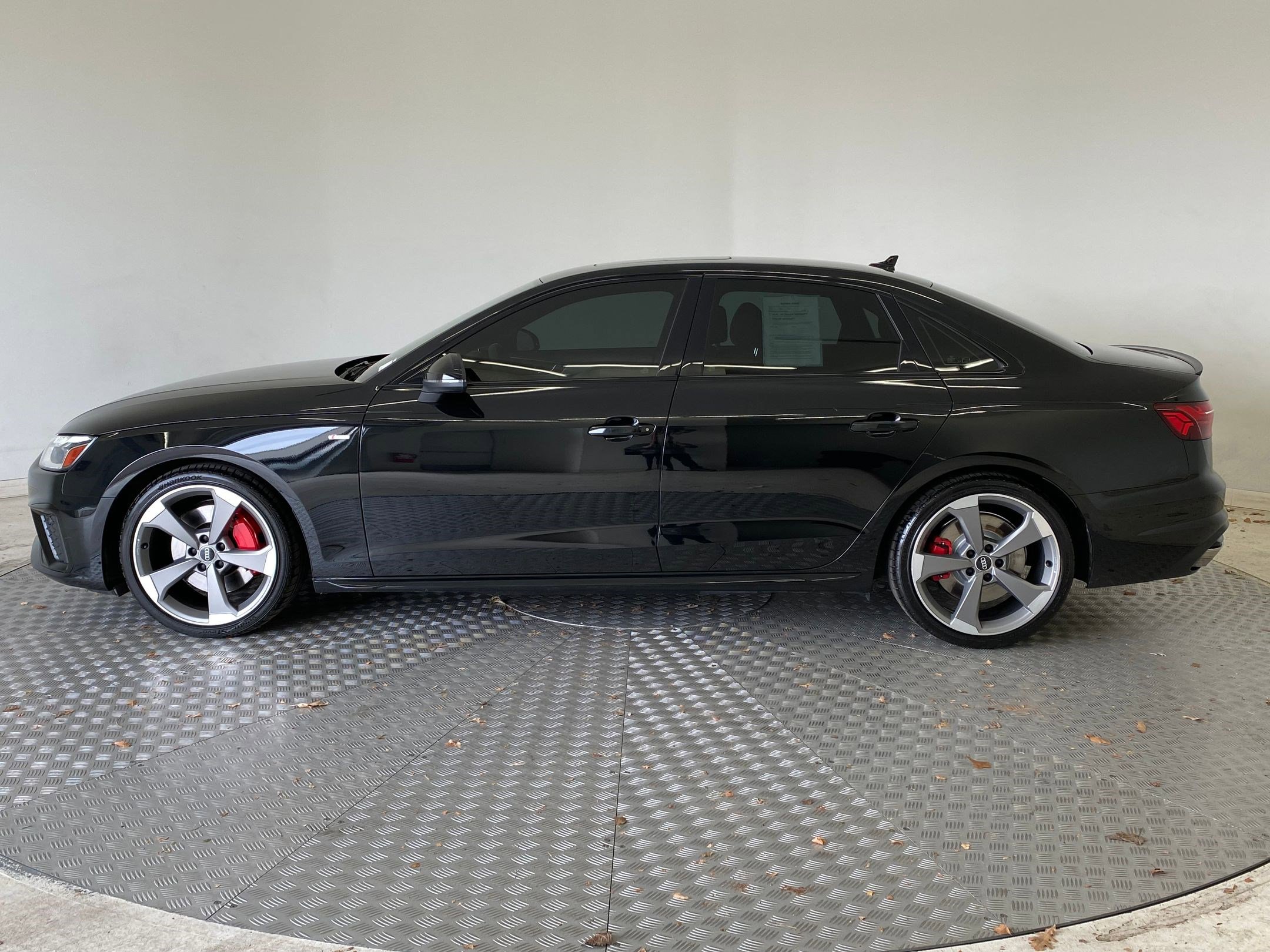 Used 2023 Audi A4 2.0T Premium Plus w/ Premium Plus Package image 2