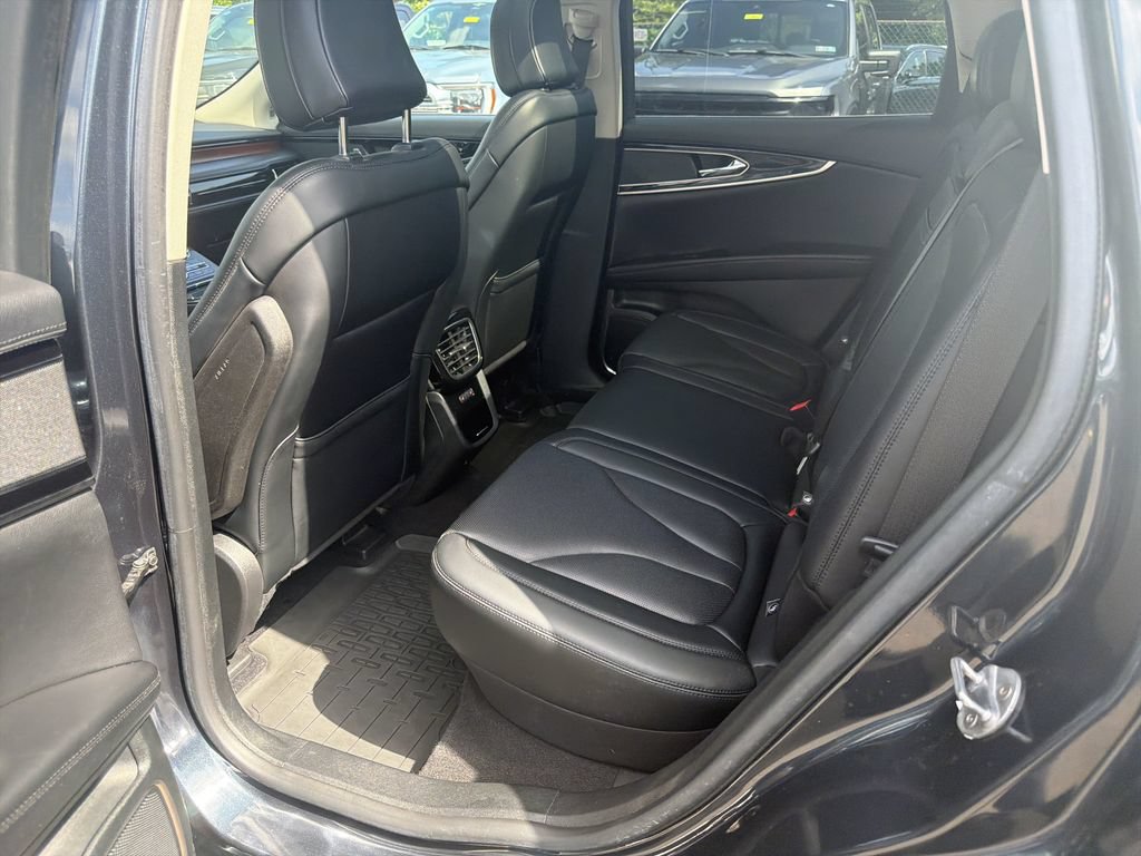 Certified 2023 Lincoln Nautilus Reserve AWD/4WD image 14